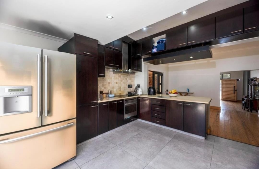 3 Bedroom Property for Sale in Lansdowne Western Cape